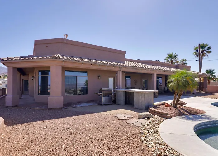 Infinity Pool & Lake Views: Havasu Group Escape Holiday home Lake Havasu City