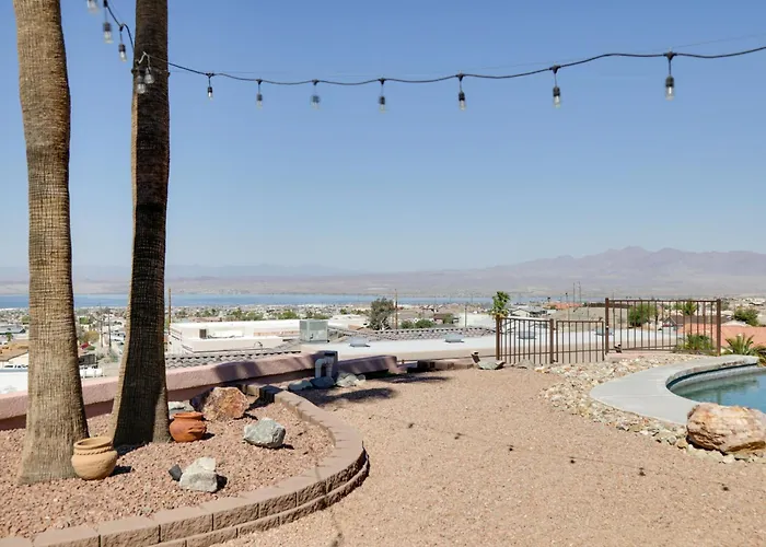 Holiday home Infinity Pool & Lake Views: Havasu Group Escape
